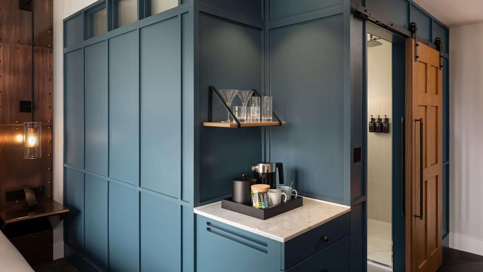 ホテル The Gantry London, Curio Collection By Hilton  ロンドン