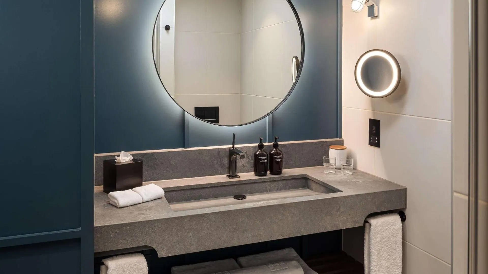 ホテル The Gantry London, Curio Collection By Hilton  ロンドン