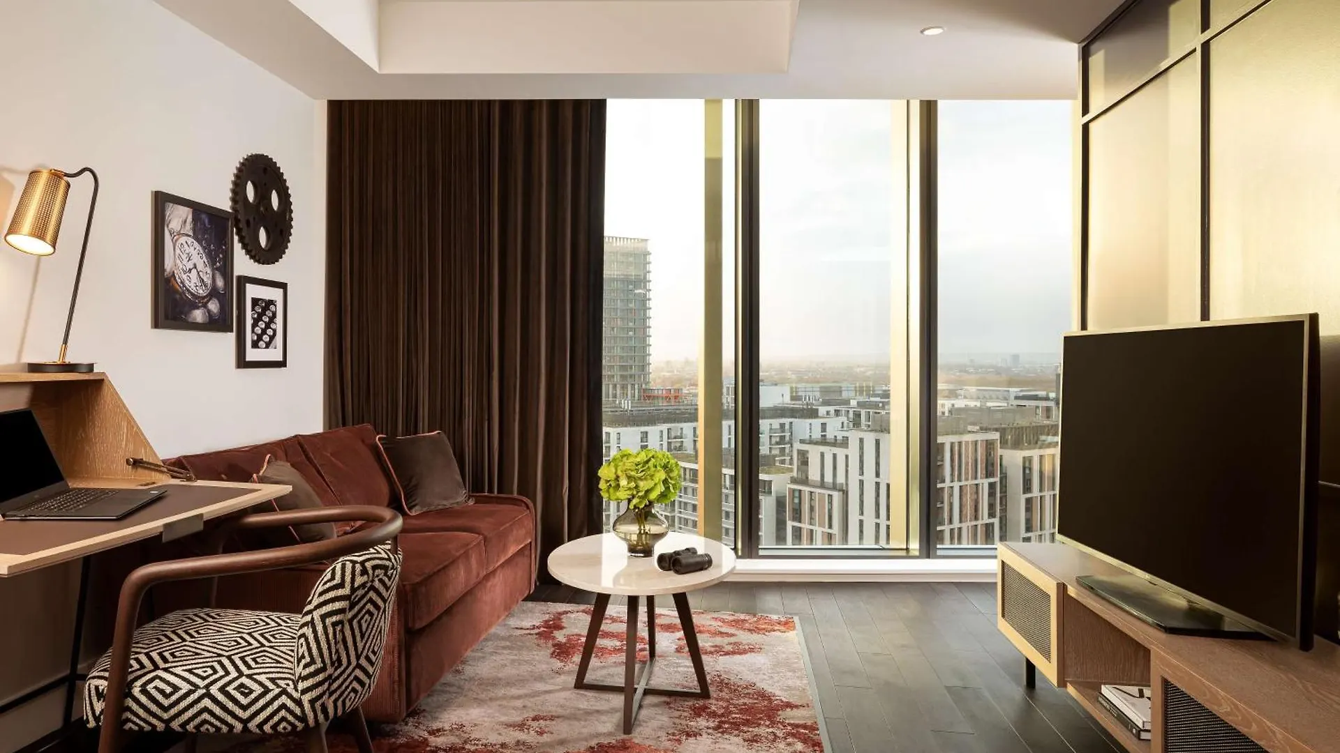 Hotel The Gantry London, Curio Collection By Hilton Londres